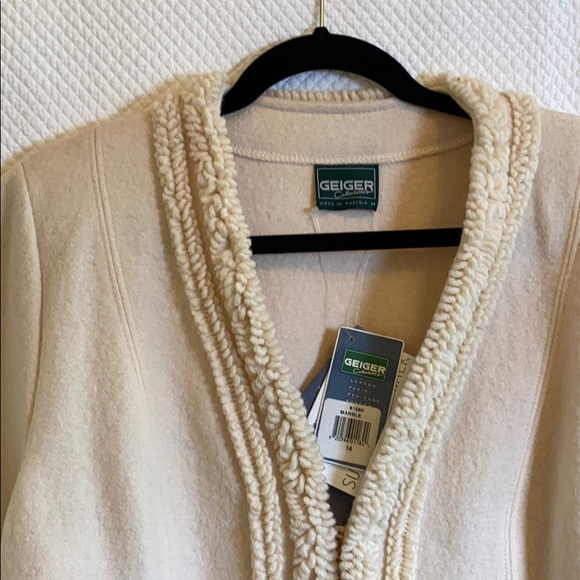 Boiled wool jacket - Picture 2 of 5